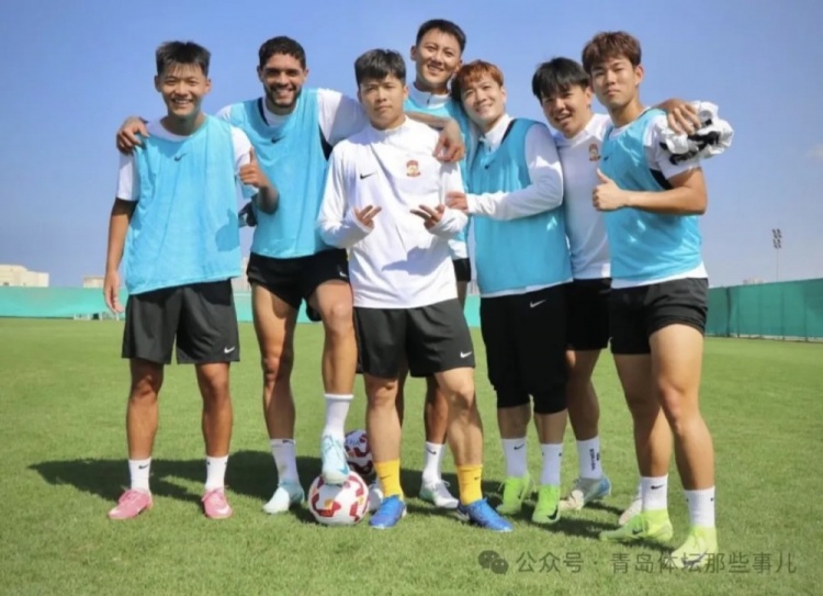  记者：刘小龙接近加盟青岛西海岸，正随队在迪拜拉练只差官宣